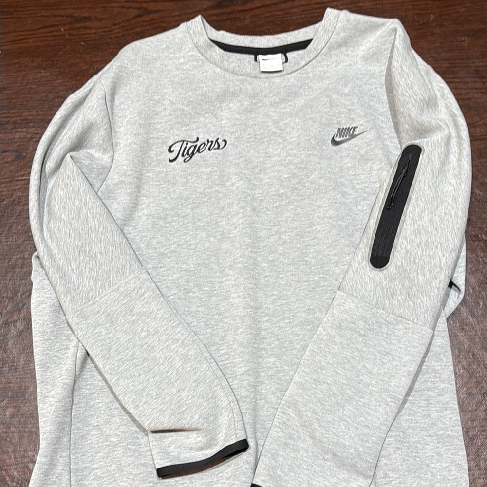 Nike Gray Sweatshirt with Black Mizzou Tigers Script